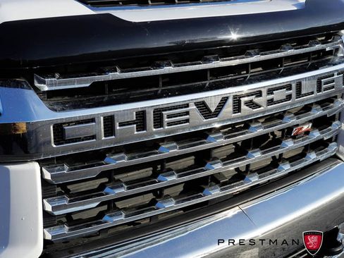Used 2022 Chevrolet Silverado 3500 LTZ image 15