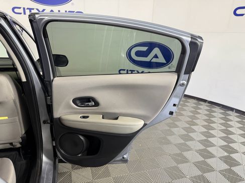 Used 2017 Honda HR-V LX image 13