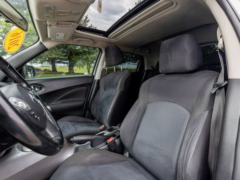 Used 2016 Nissan Juke SV w/ Technology Package FWD image 13