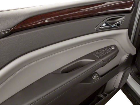 Used 2010 Cadillac SRX Luxury AWD/4WD image 12