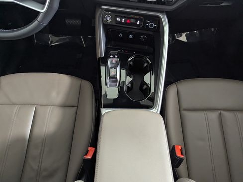 Certified 2025 Audi Q5 Premium Plus w/ Premium Plus AWD/4WD image 21