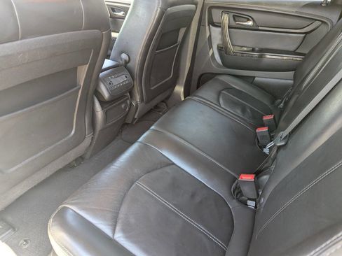 Used 2013 GMC Acadia SLT FWD image 22