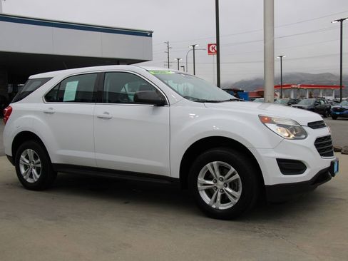 Used 2016 Chevrolet Equinox LS image 9