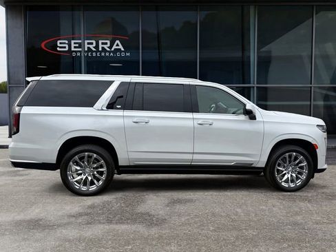 Certified 2024 Cadillac Escalade ESV Premium Luxury Platinum w/ Heavy-Duty Trailer Package AWD/4WD image 6