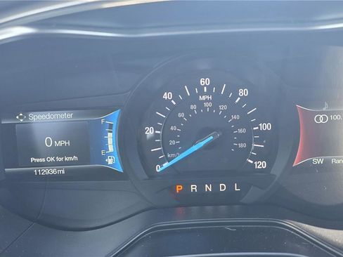 Used 2019 Ford Fusion SE FWD image 18