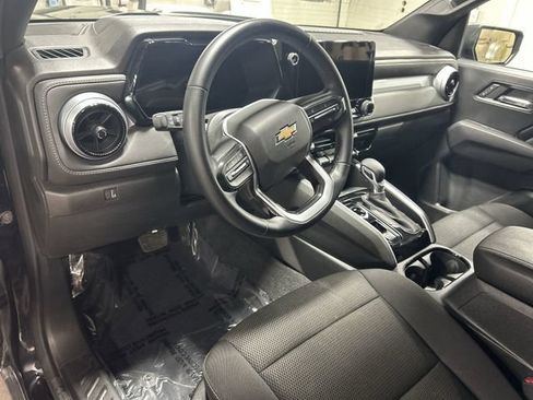 Certified 2024 Chevrolet Colorado LT w/ LT Convenience Package II AWD/4WD image 11