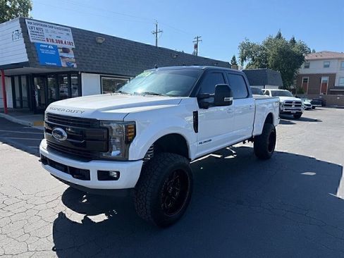 Used 2019 Ford F250 Lariat AWD/4WD image 3