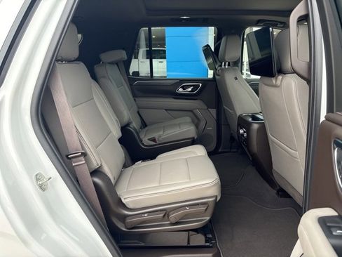 Used 2021 GMC Yukon SLT w/ SLT Luxury Plus Package image 21