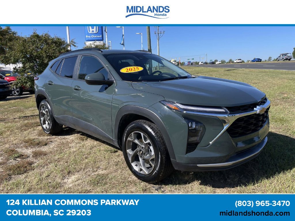 Used 2025 Chevrolet Trax LT FWD 360° Tour