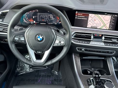 Used 2022 BMW X5 xDrive40i w/ Parking Assistance Package image 29