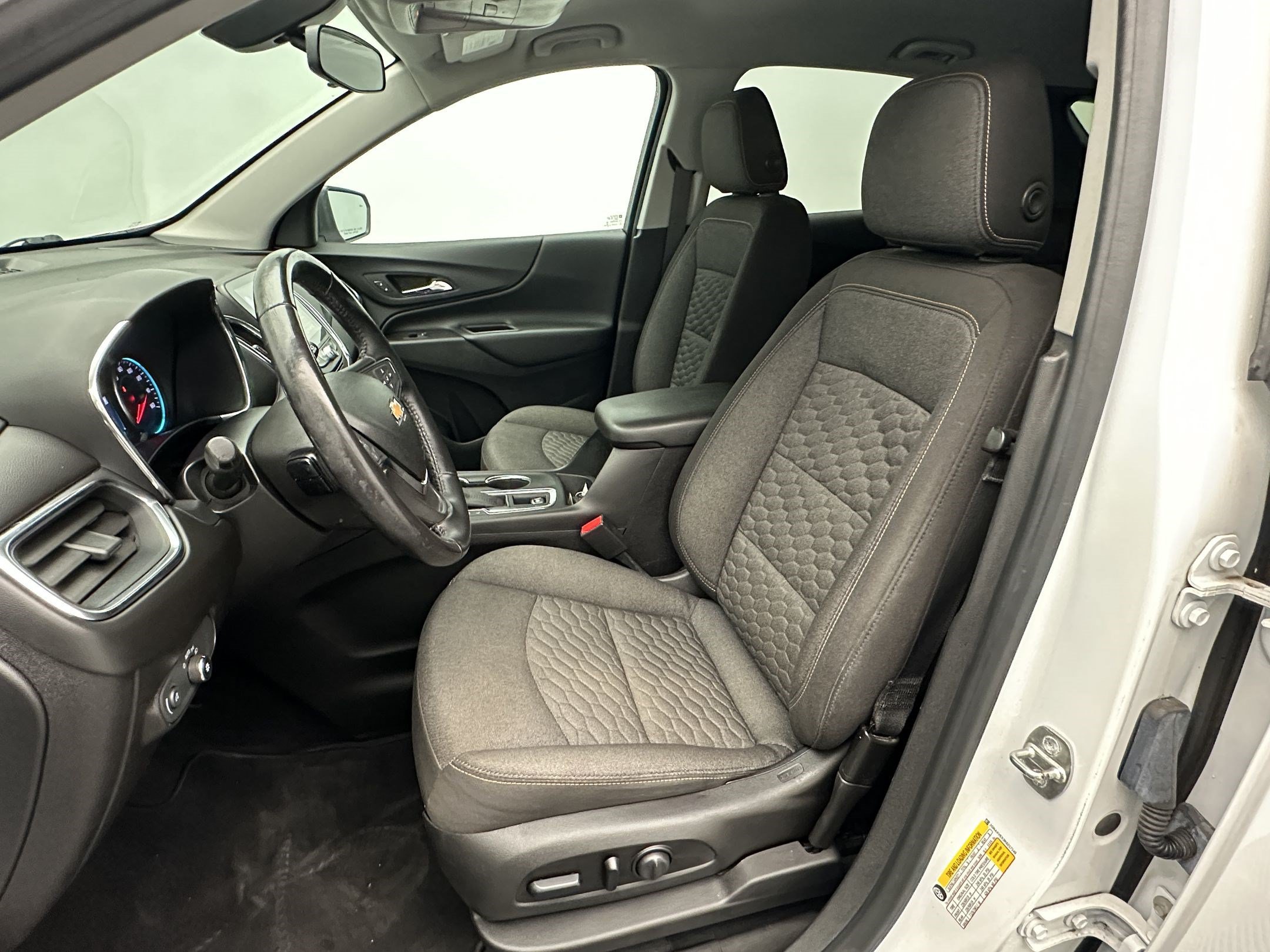 Certified 2019 Chevrolet Equinox LT AWD/4WD image 5