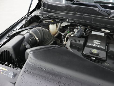 Used 2024 RAM 2500 Laramie AWD/4WD image 19