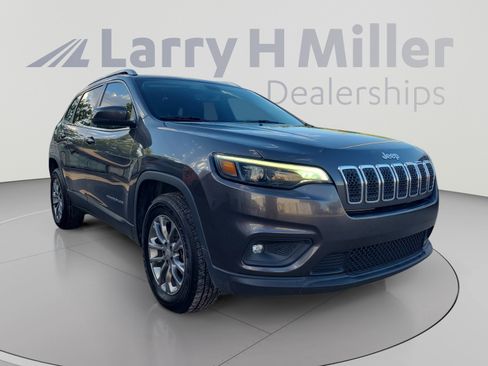 Used 2019 Jeep Cherokee Latitude Plus w/ Comfort/Convenience Group AWD/4WD image 7