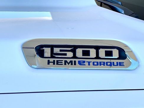 Used 2024 RAM 1500 Laramie image 10