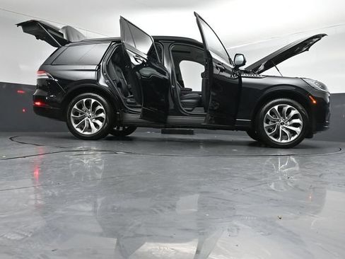 Certified 2025 Lincoln Aviator AWD w/ Jet Appearance Package image 51