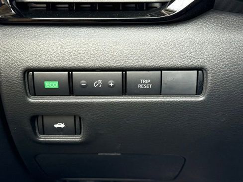 New 2025 Nissan Sentra SV w/ SV Premium Package image 27