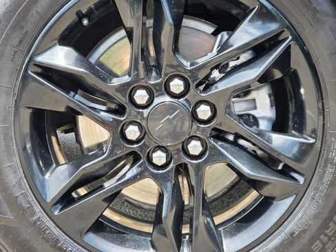 Used 2021 Chevrolet Blazer LT FWD image 19