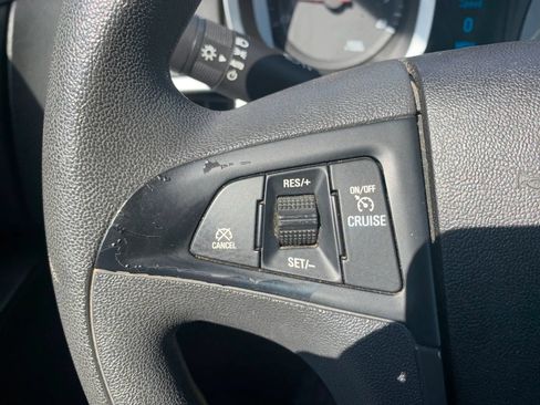Used 2017 Chevrolet Equinox LS AWD/4WD image 14