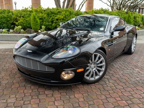 Used 2002 Aston Martin Vanquish RWD image 35