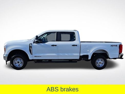 New 2026 Ford F250 XL w/ XL Chrome Package image 23