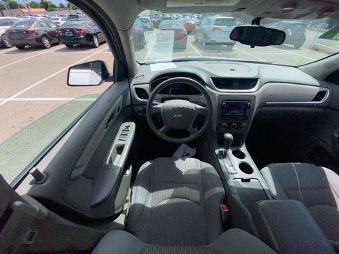 Used 2017 Chevrolet Traverse LS FWD image 31