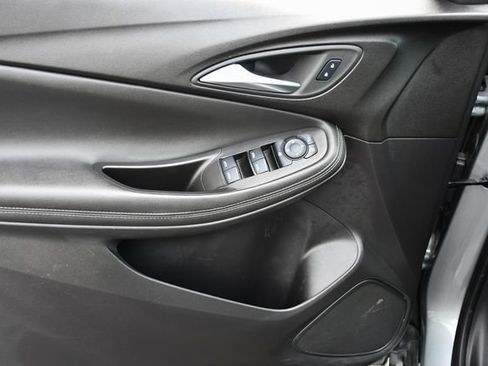 Used 2024 Buick Encore GX Sport Touring FWD image 22