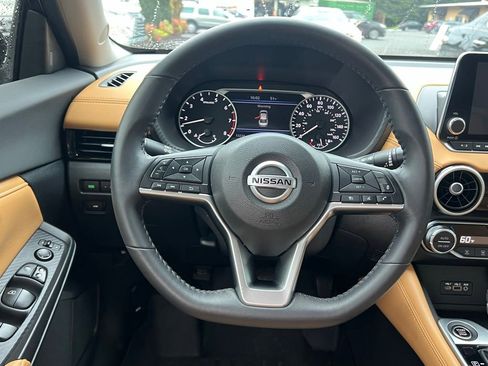 Used 2021 Nissan Sentra SV w/ SV Premium Package FWD image 20