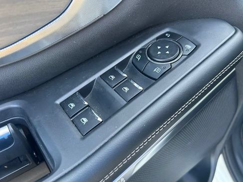 Used 2025 Ford Expedition Max Platinum w/ Driver's Package AWD/4WD image 30