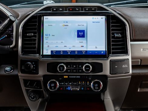 Used 2022 Ford F250 King Ranch w/ King Ranch Ultimate Package AWD/4WD image 24