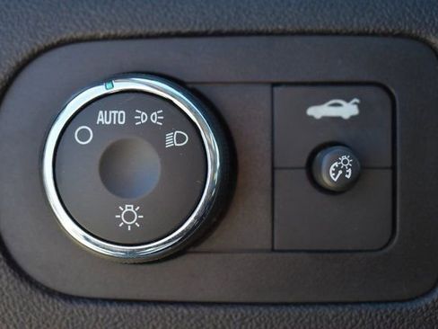 Used 2007 Chevrolet Impala LT image 22