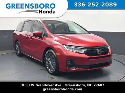 Used 2026 Honda Odyssey Touring image 1