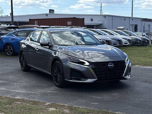 New 2025 Nissan Altima 2.5 SV w/ SV Special Edition Package image 2