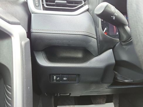 Used 2023 Toyota RAV4 XLE image 20