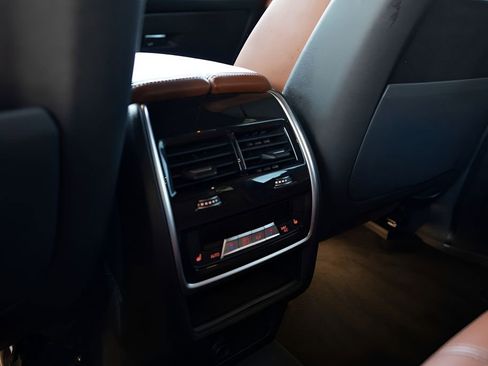 Used 2022 BMW X5 M50i w/ Executive Package AWD/4WD image 38