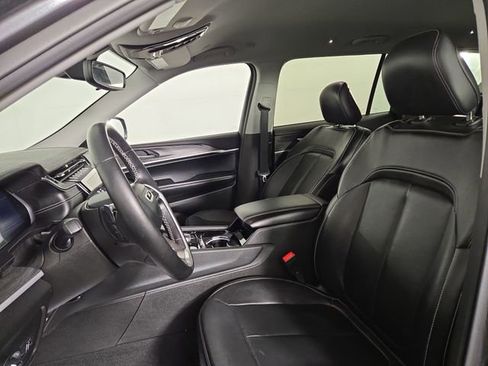 Used 2021 Jeep Grand Cherokee L Limited image 13