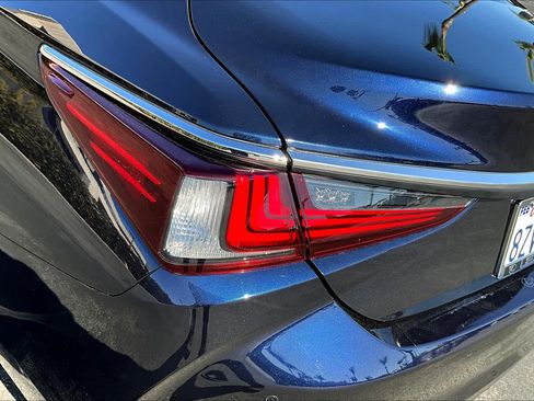 Used 2022 Lexus ES 350 w/ Premium Package FWD image 28