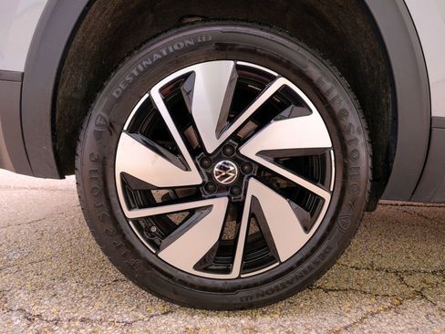 Used 2024 Volkswagen Atlas SE image 44