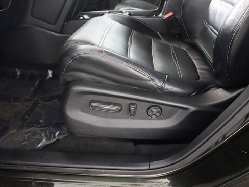 Used 2017 Honda CR-V EX-L image 32