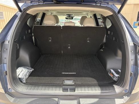 Used 2025 Hyundai Tucson SEL AWD/4WD image 28