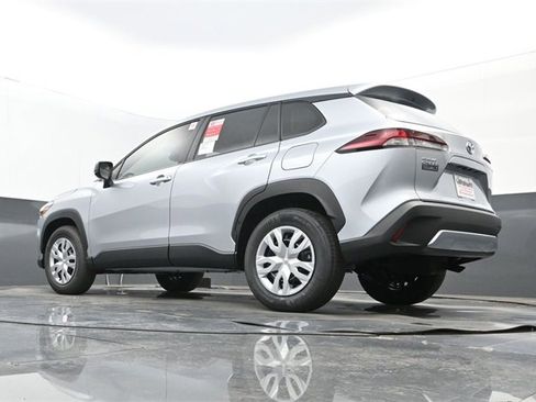 New 2026 Toyota Corolla Cross L image 10