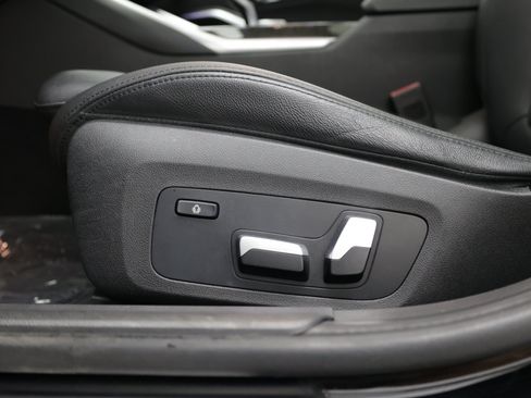 Used 2021 BMW 330i Sedan RWD image 15