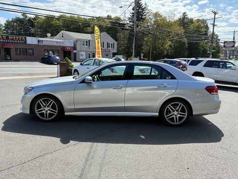Used 2014 Mercedes-Benz E 350 4MATIC Sedan image 2
