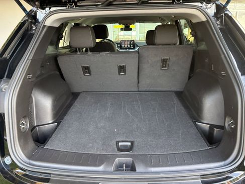 Used 2025 Chevrolet Blazer LT image 31