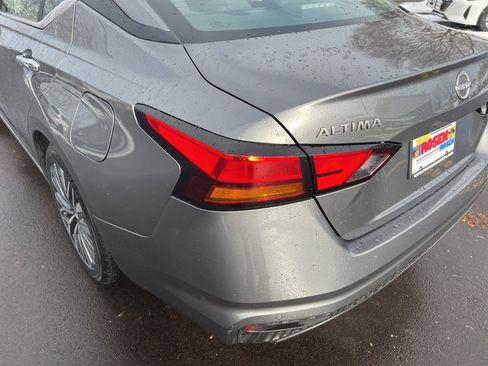 Certified 2024 Nissan Altima 2.5 SV image 31