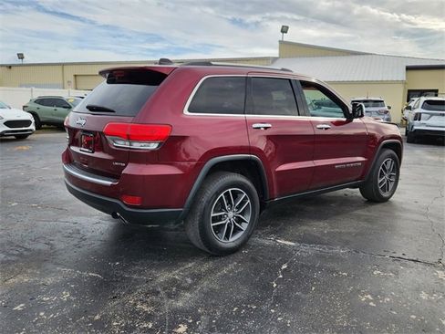 Used 2018 Jeep Grand Cherokee Limited w/ Luxury Group II image 11