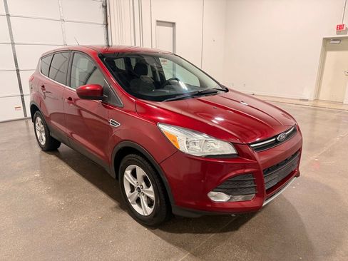Used 2016 Ford Escape SE FWD image 3