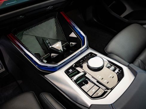 Certified 2025 BMW X3 M50 image 31