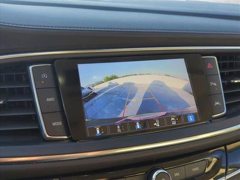 Used 2022 Buick Enclave Avenir w/ Avenir Technology Package AWD/4WD image 18