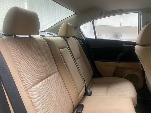 Used 2011 MAZDA MAZDA3 i Touring image 14