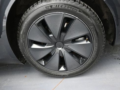 Used 2025 Tesla Model 3 Long Range image 39